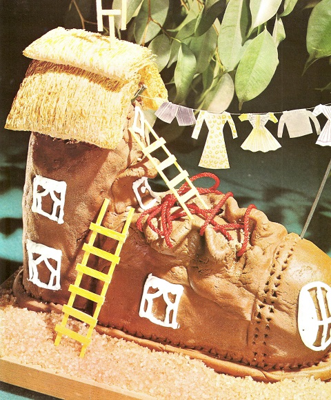 Shoe cake - who doesn't want to eat an old boot on their birthday!